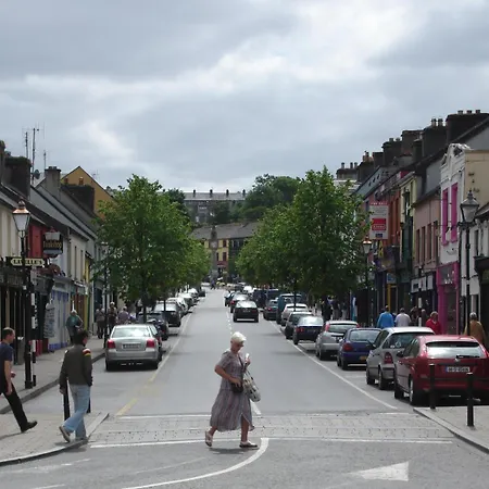 The Waterside Panzió Westport
