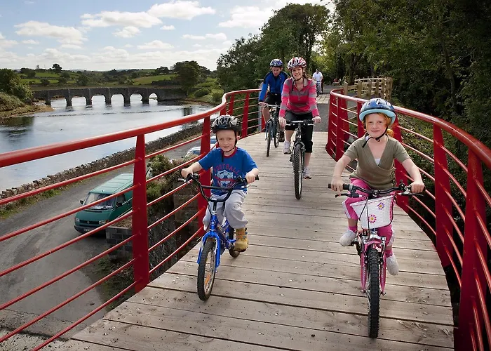 The Waterside Отель типа 