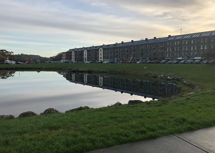 The Waterside Отель типа 