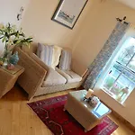 B&B The Waterside 웨스트포트