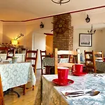 The Waterside 3* ويستبورت