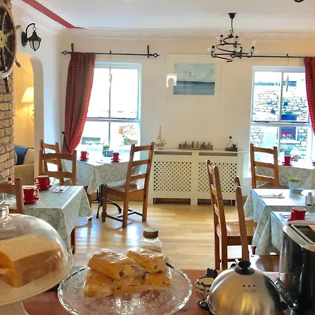 Bed & Breakfast The Waterside Westport