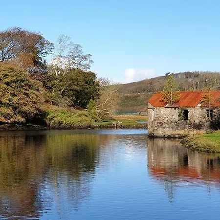 The Waterside 3* Westport