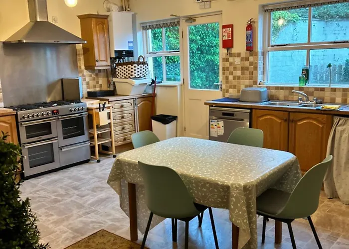 The Waterside 3* Вэстпорт