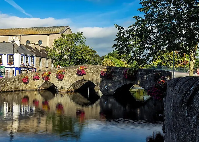 The Waterside 3*