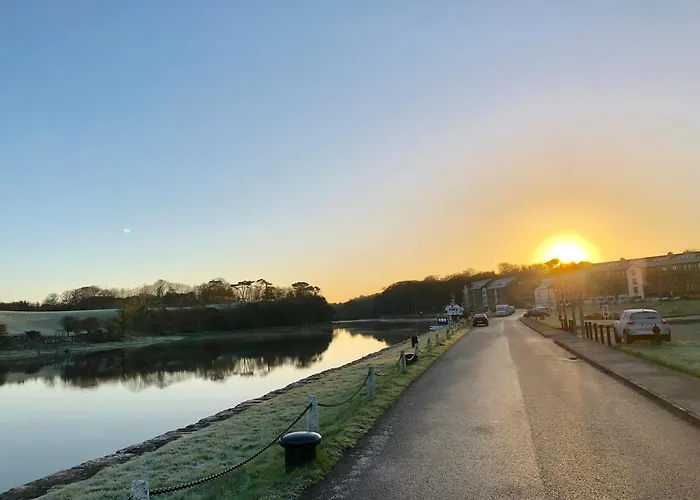 The Waterside 3* Вэстпорт