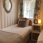 The Waterside 韦斯特波特