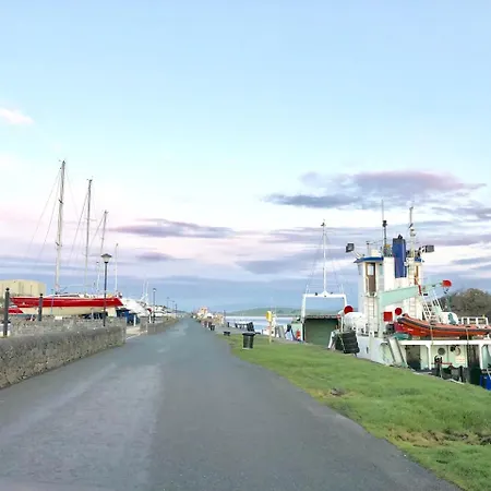 فندق مبيت وإفطار The Waterside ويستبورت